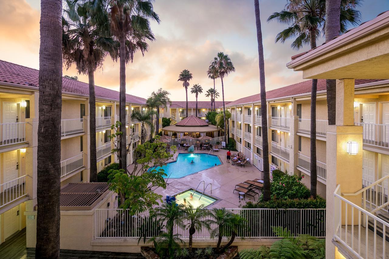 Radisson Hotel San Diego Rancho Bernardo 外观 照片